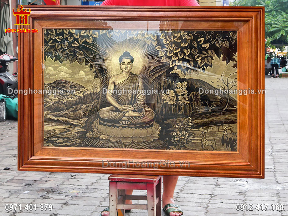 Bức tranh được nghệ nhân của Hoàng Gia chế tác hoàn toàn thủ công truyền thống